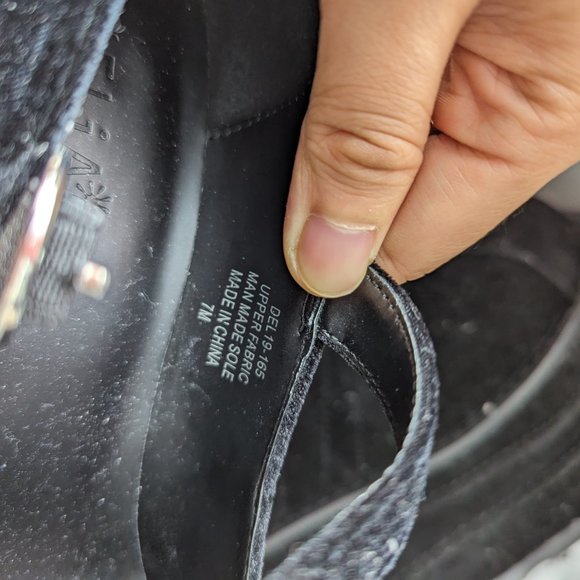 Delias Recess Junkie Velvet Mary Janes - Picture 3 of 3